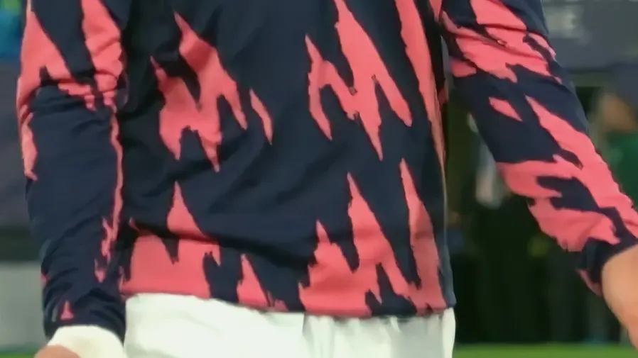 比赛结束才是另一段开始：职业球员的赛后流程·绿茵笔记